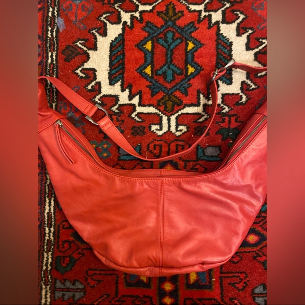 Free People Idle Hands Sling Bag - Picture 2 of 3